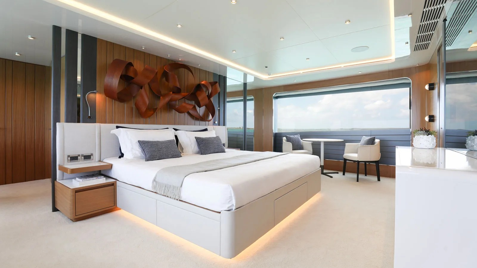 Ocean Alexander's 35P accommodations for 10 guests in 5 cabins