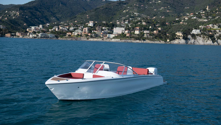 Candela C8, electric boat, foiling electric boat