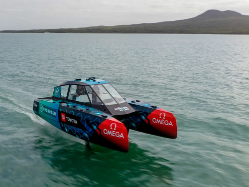 Team New Zealand's New Hydrogen Foiling Chase Boat for America's Cup – Robb  Report