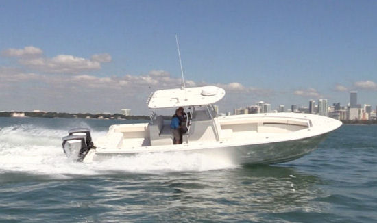 Andros Boatworks Offshore 32 running shot