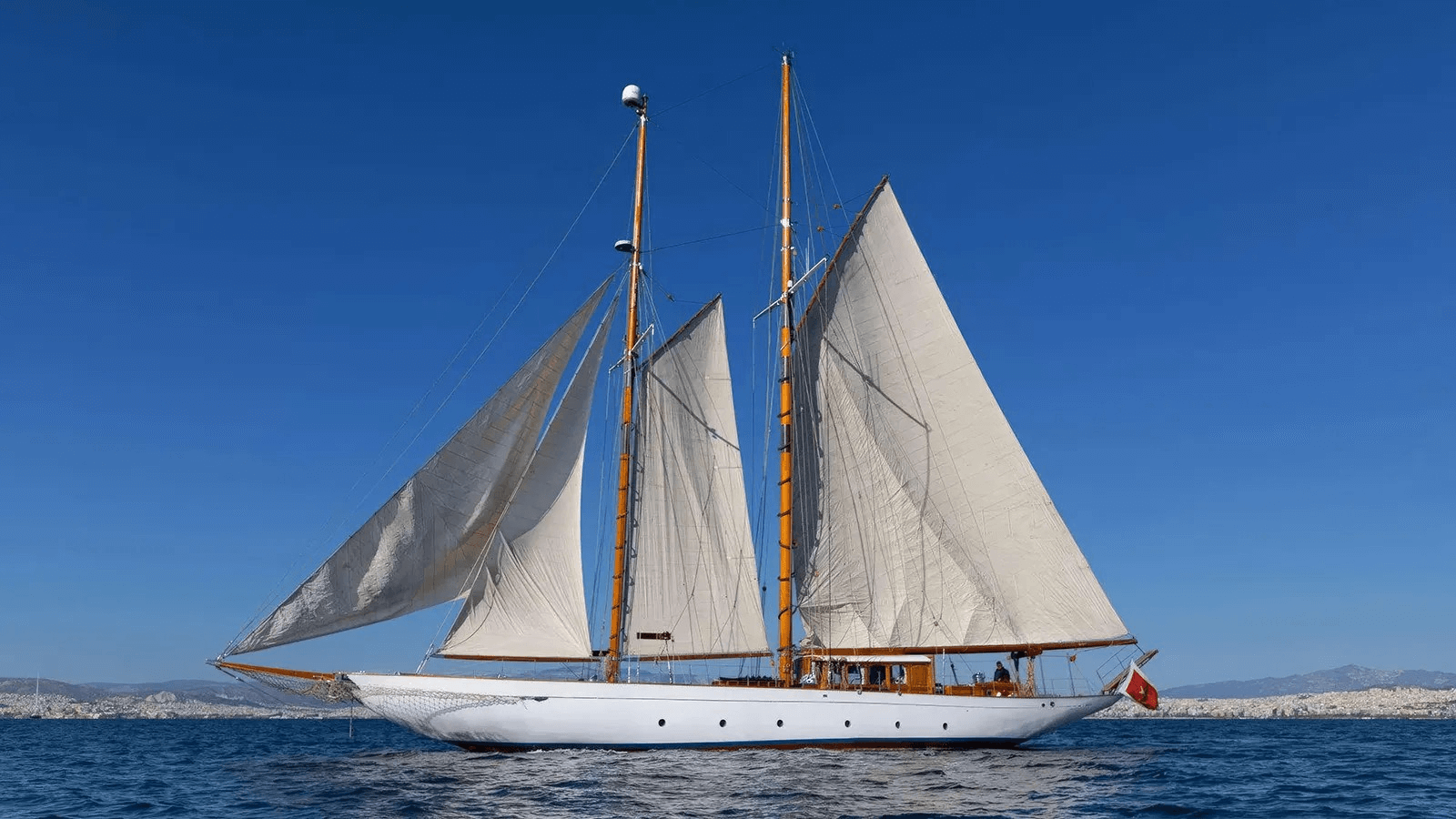 The 31-meter classic sailing yacht Weatherbird