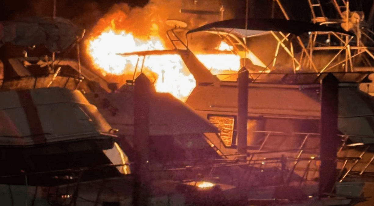 Accidents of the week, Boat Fire, Grounding, USCG, Drownings, Rescue Efforts