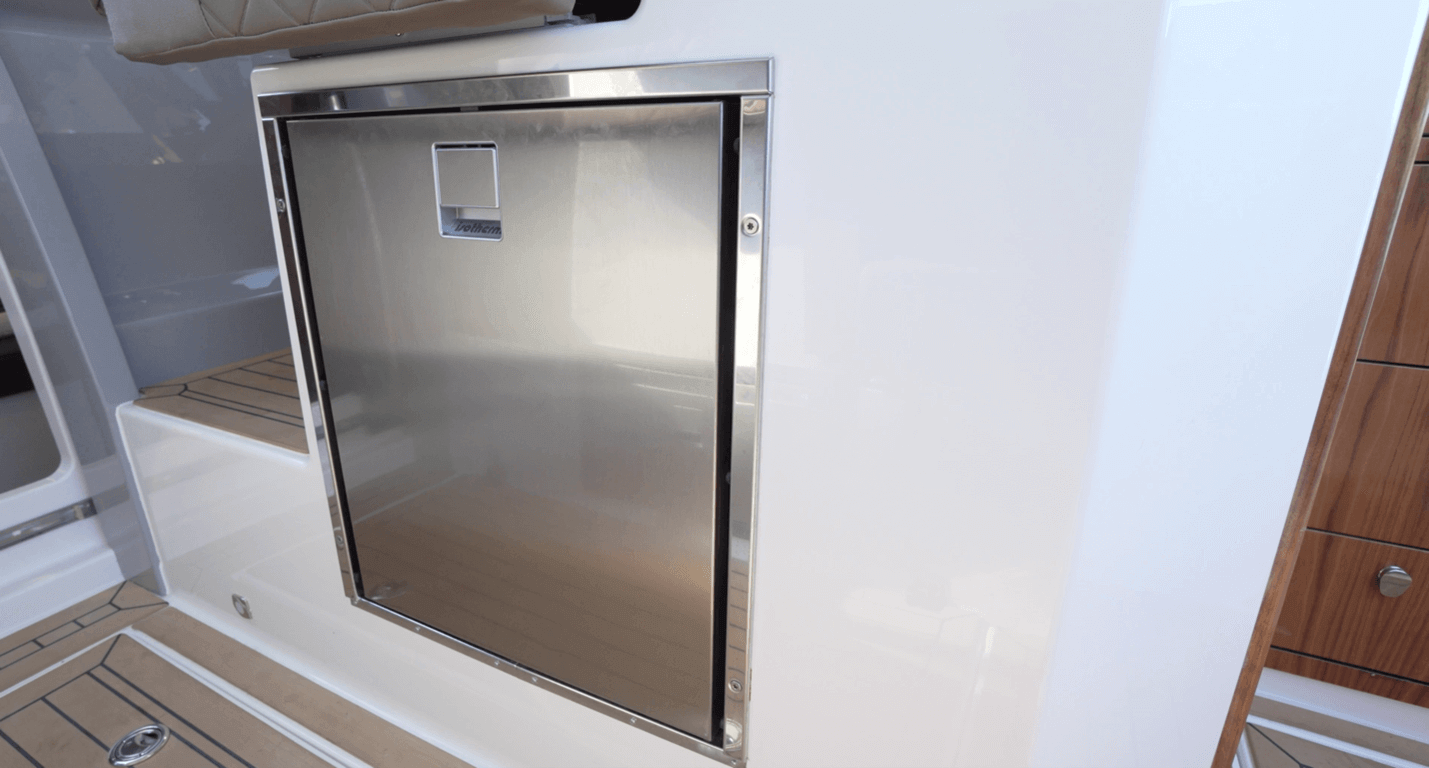 Aquador 250 HT pull out refrigerator