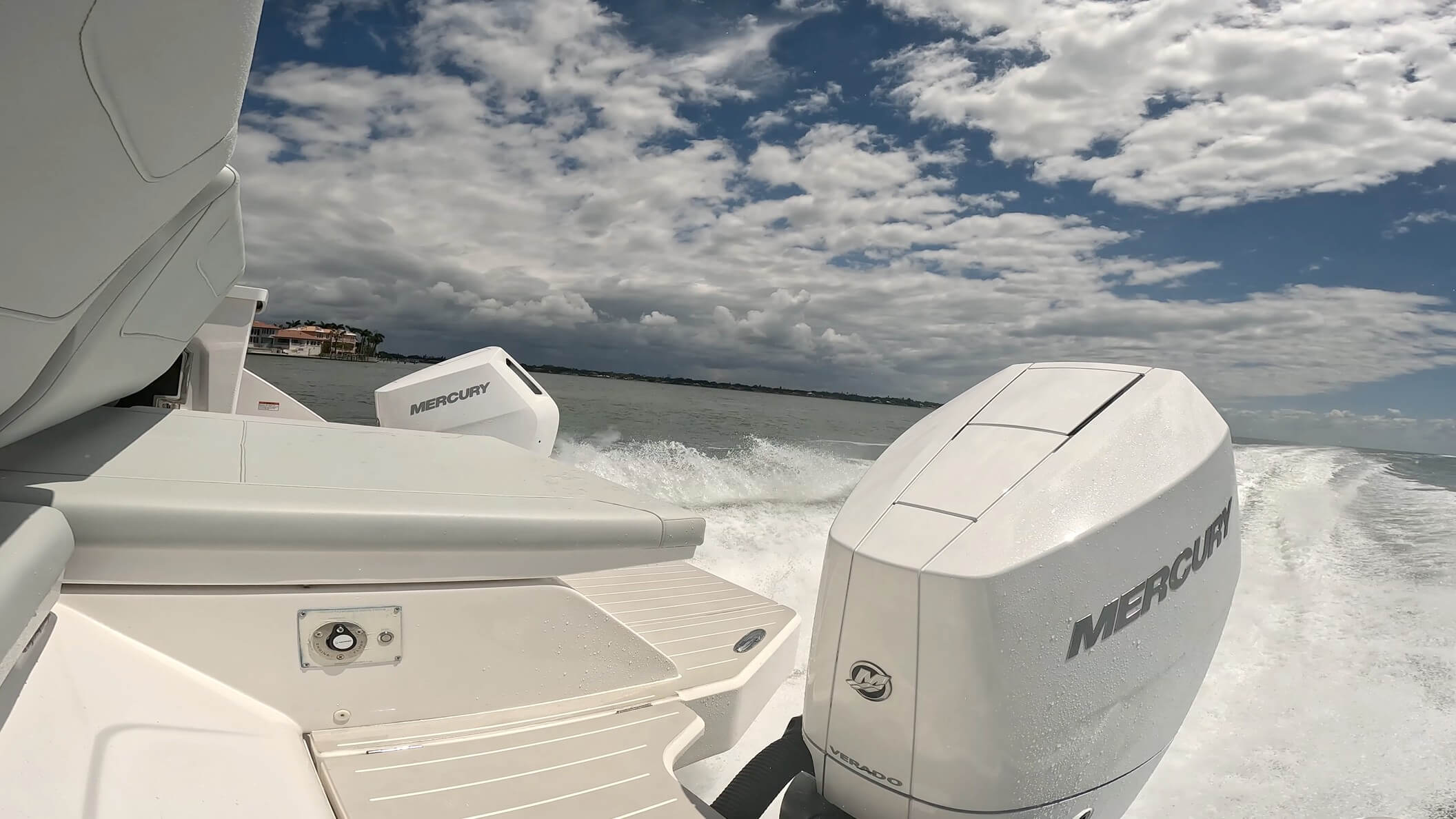 Aquila 42 Coupe Power Catamaran 2 x 400-hp Mercury V10's