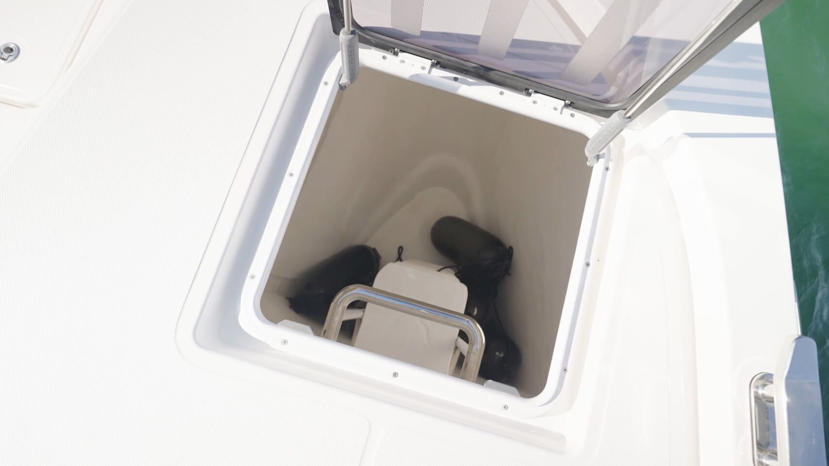 Aquila 46 Powercat starboard bow hatch