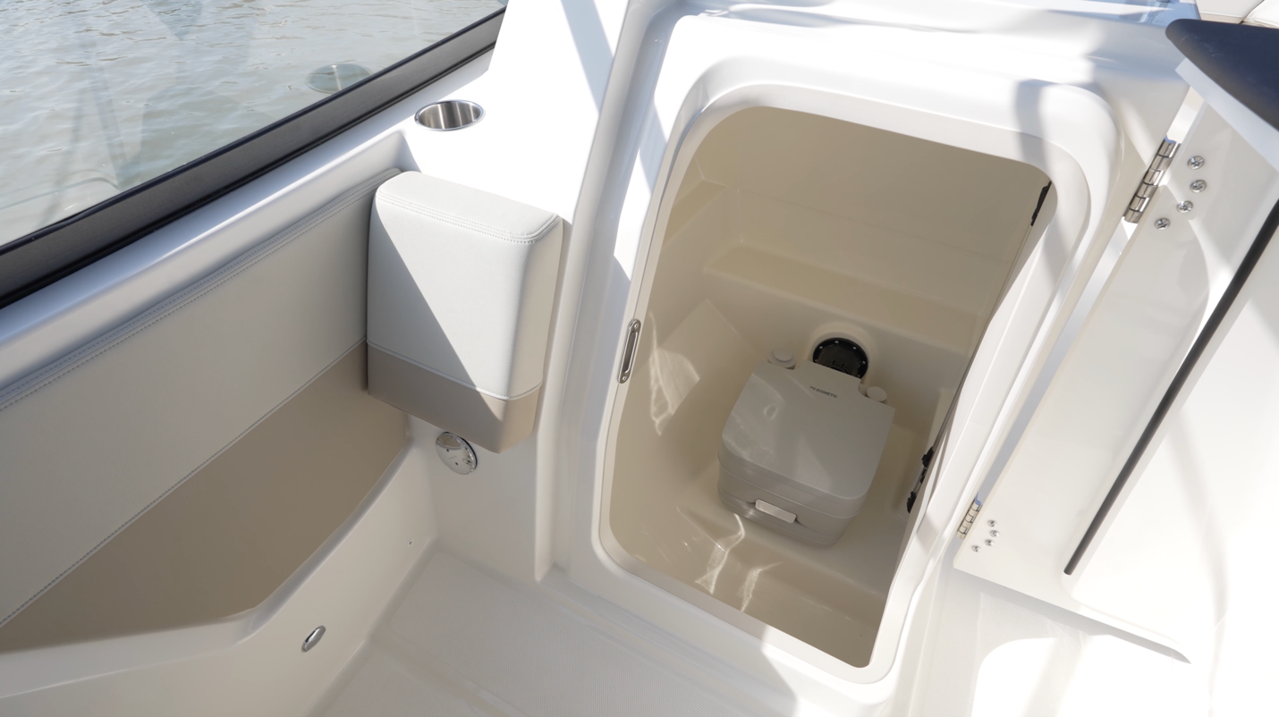 Boston Whaler 210 Vantage optional head compartment