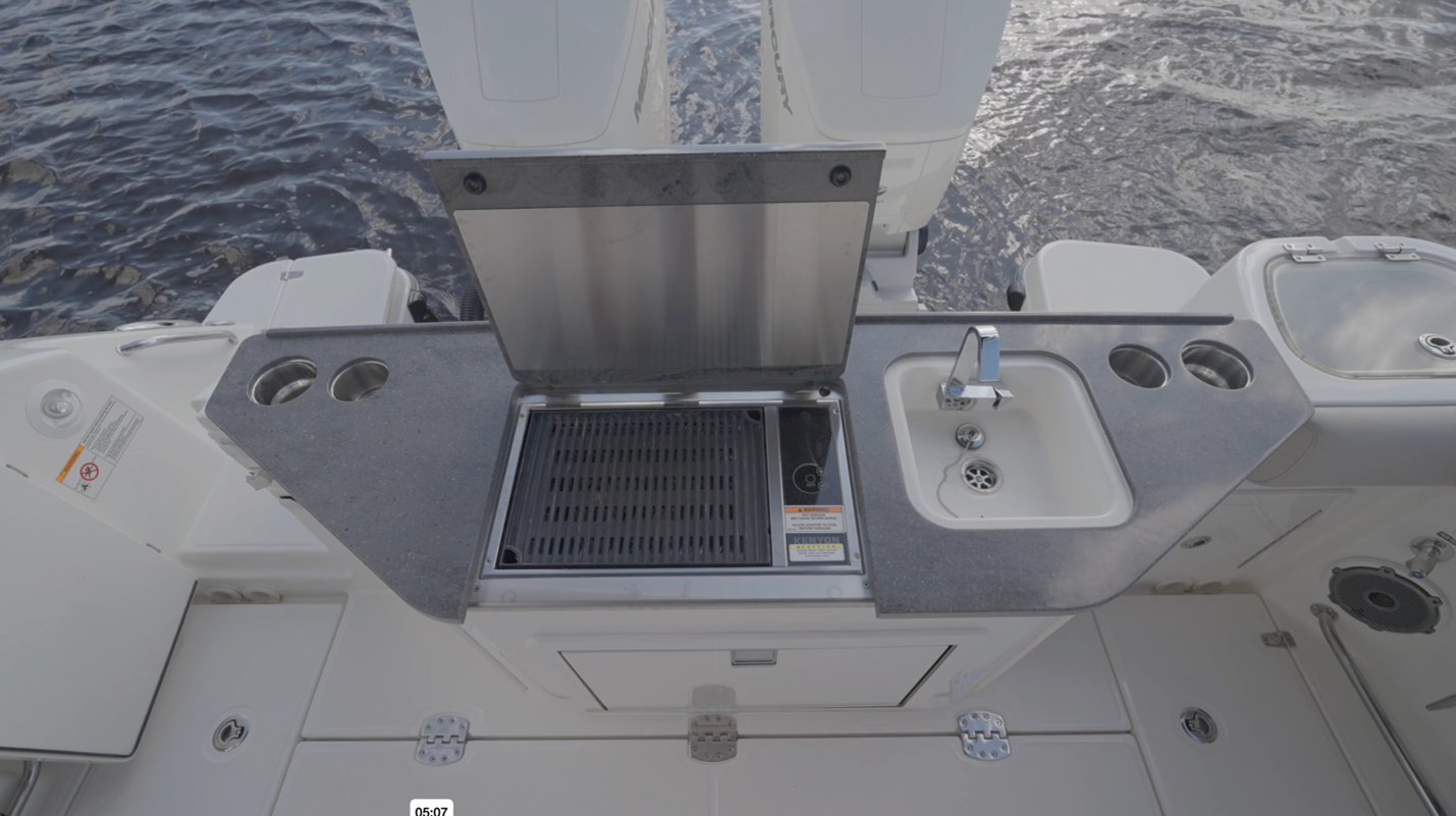 2000 Boston Whaler 235 Conquest, Sarasota Florida