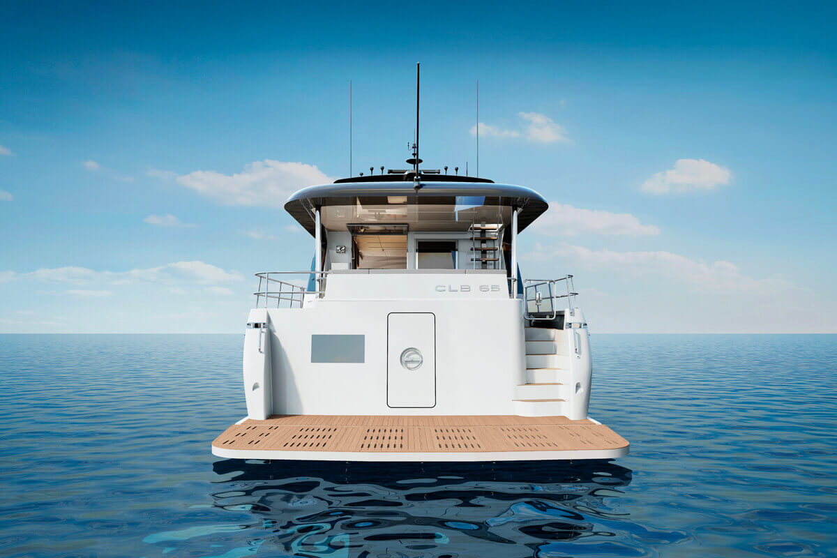 CL Yachts CLB65 SUV rear view, swim platform