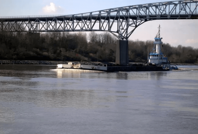 Chesapeake & Delaware Canal (C&D) cargo ships