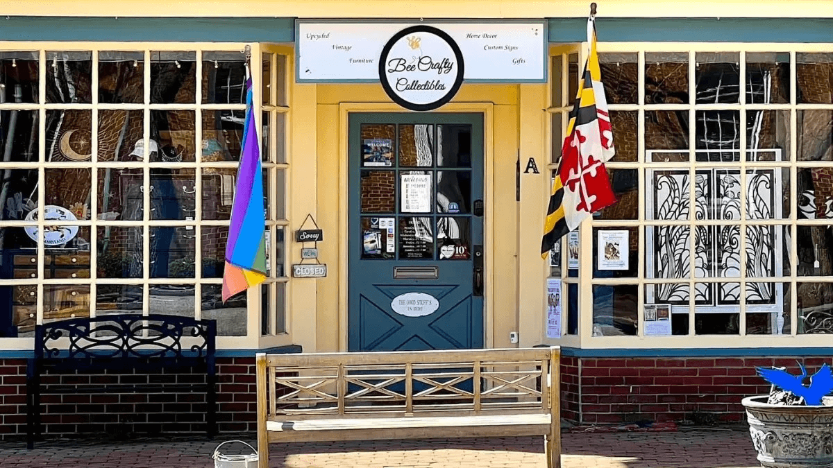 Chestertown, Maryland - Bee Crafty is a go-to for gifts to bring home