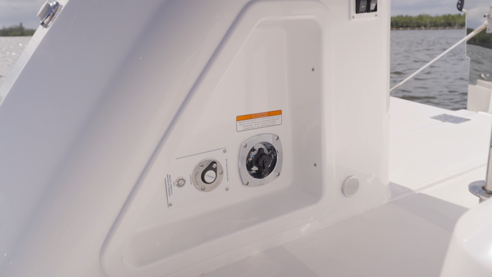 Cruisers 38 VTR EC Reverso hook up