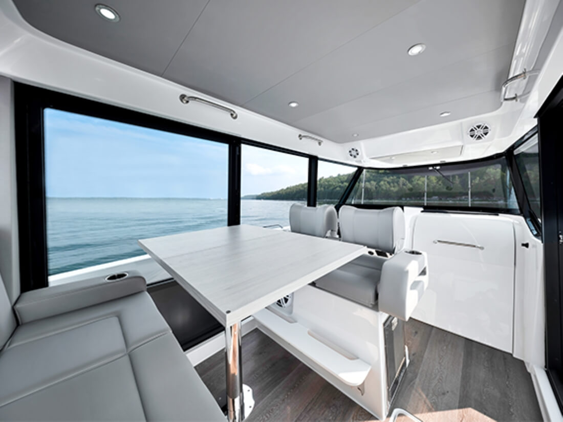 cruisers 38 VTR EC enclosed cockpit