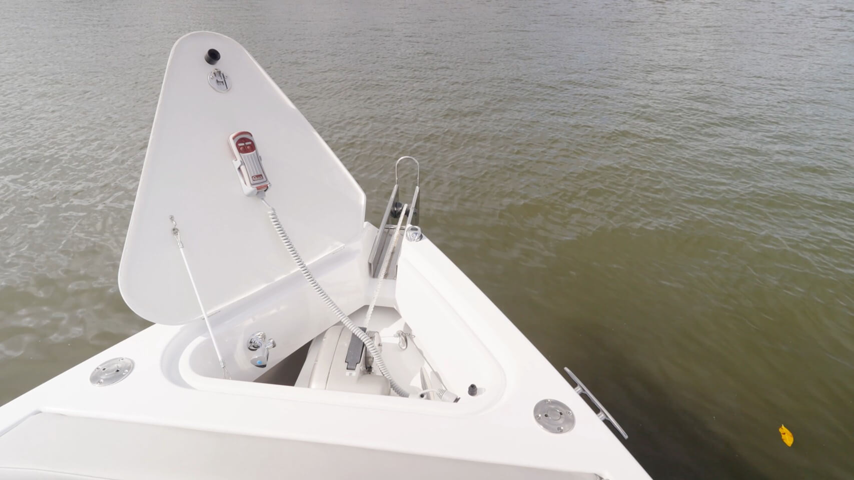 Cruisers 38 VTR anchor locker