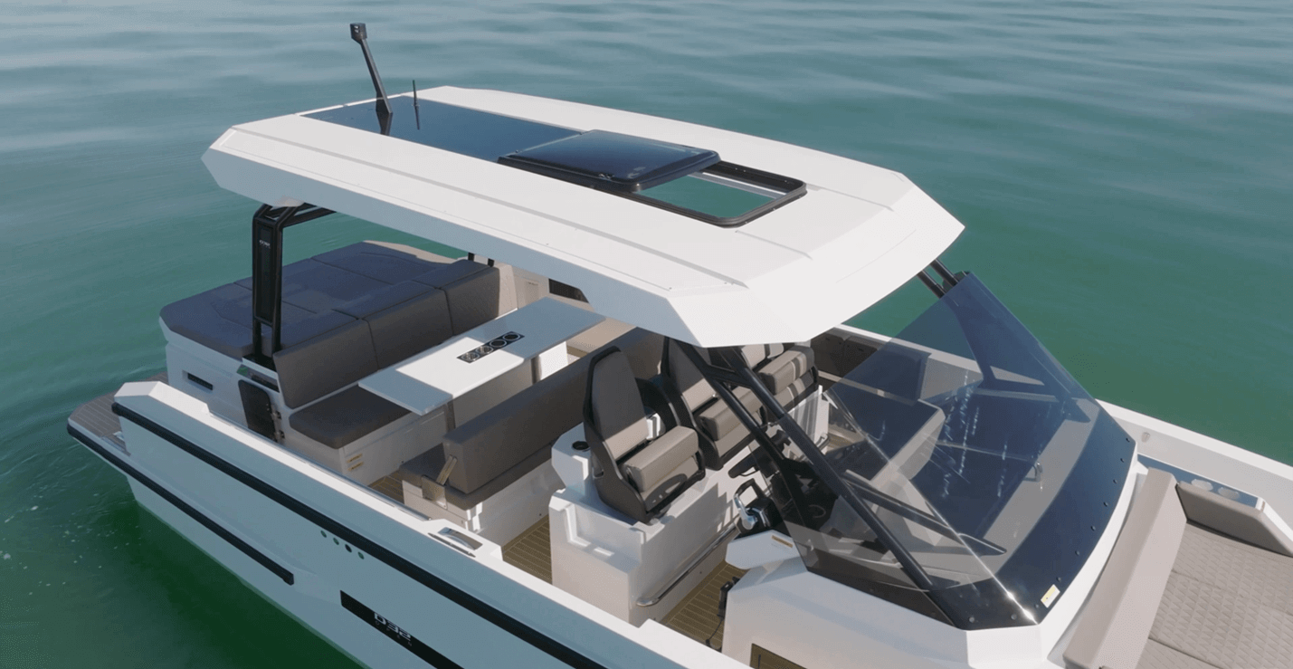 De Antonio D32 Open hardtop with electrically operated sunroof