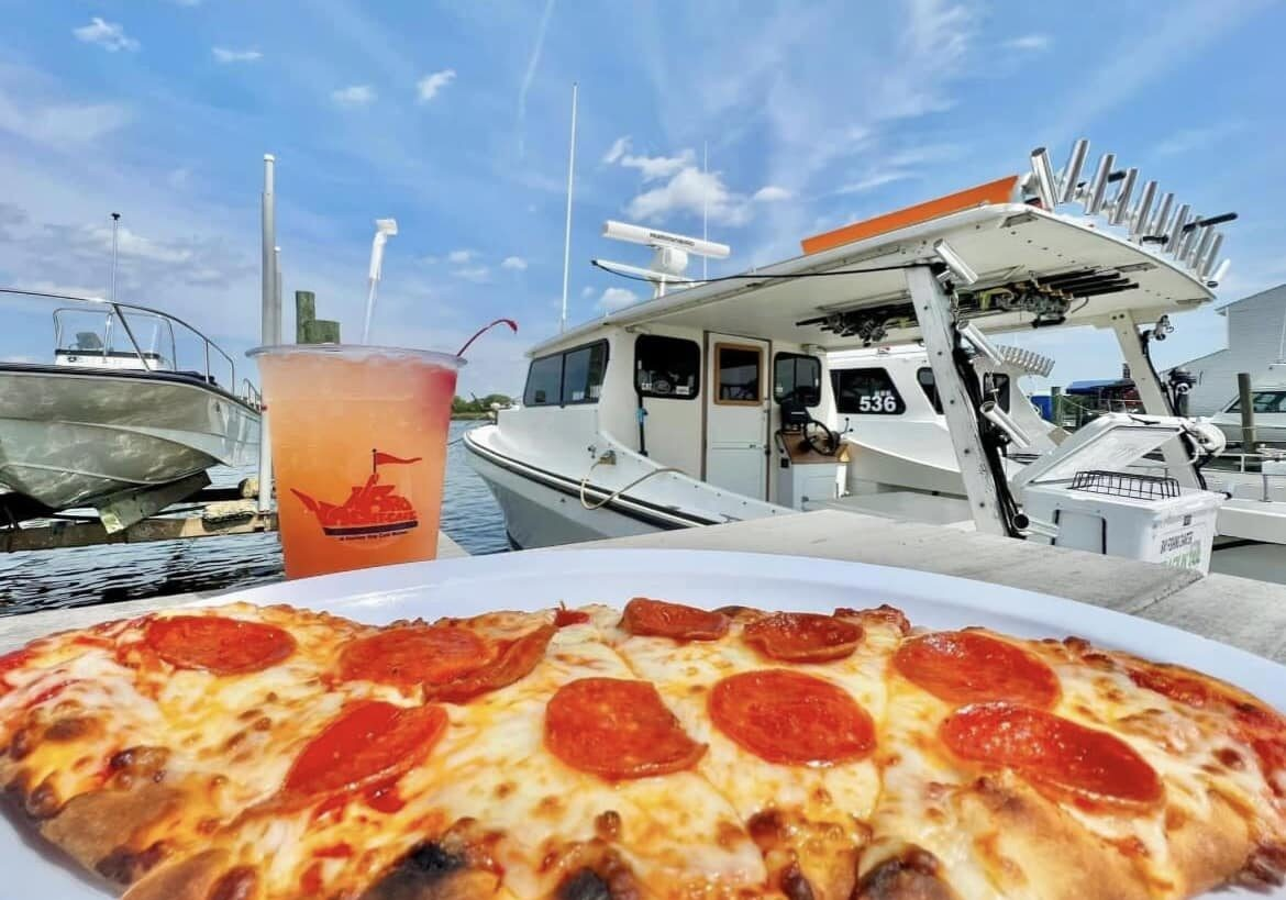 Dock & Dine - pizza on your boat