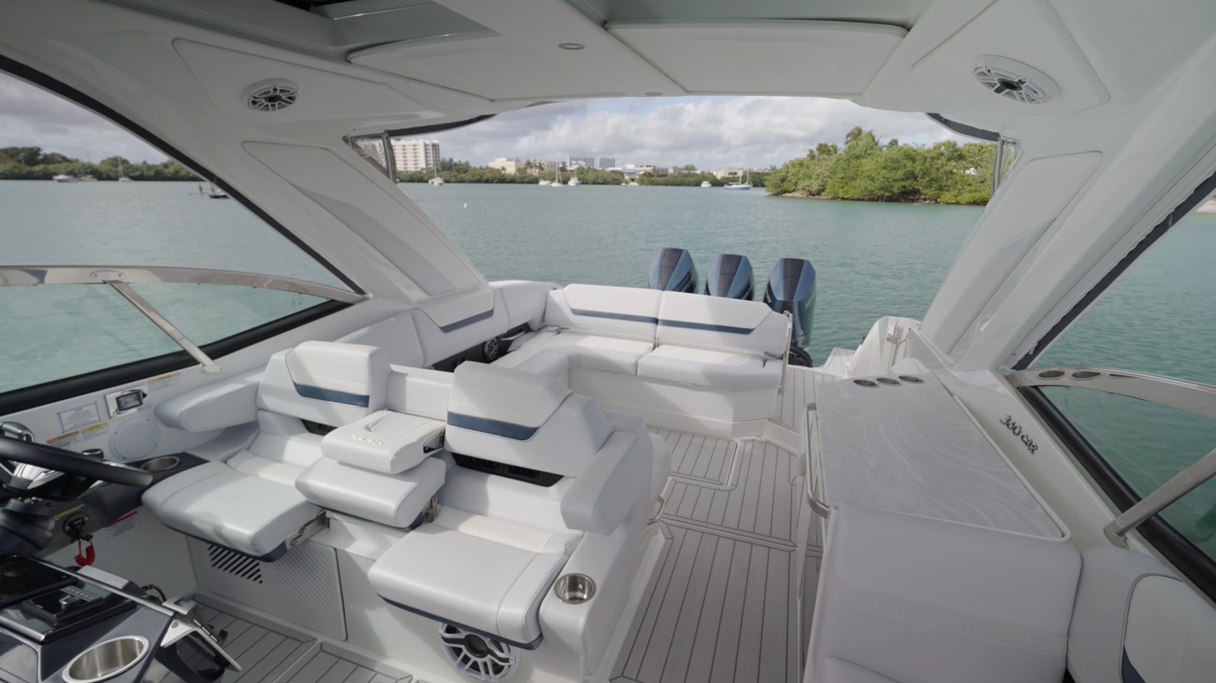 Formula 360 CBR OB trio of sit/stand/lean seats