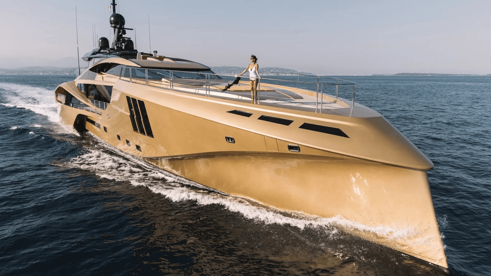 Golden Superyacht - Khalilah