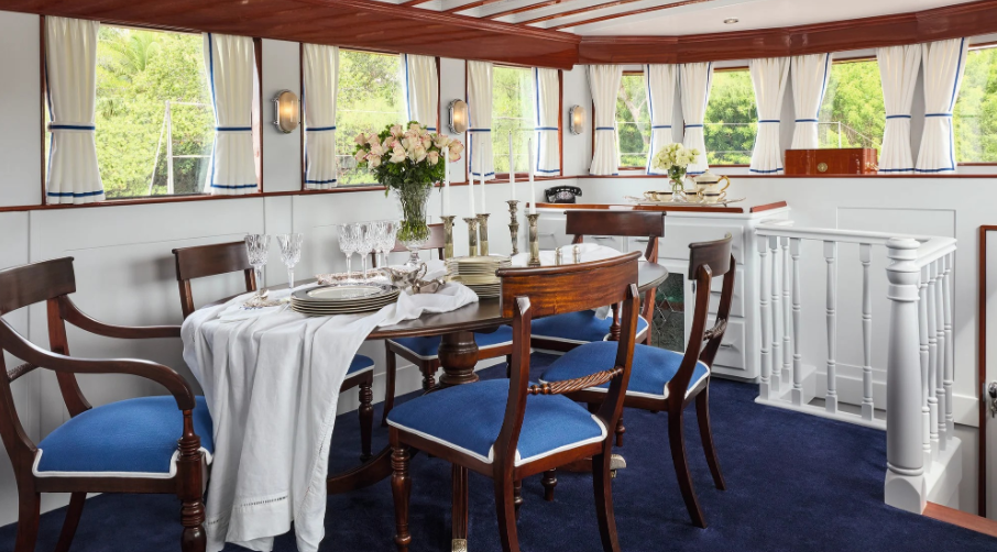 Honey Fitz - Ex-Presidential Yacht dining now