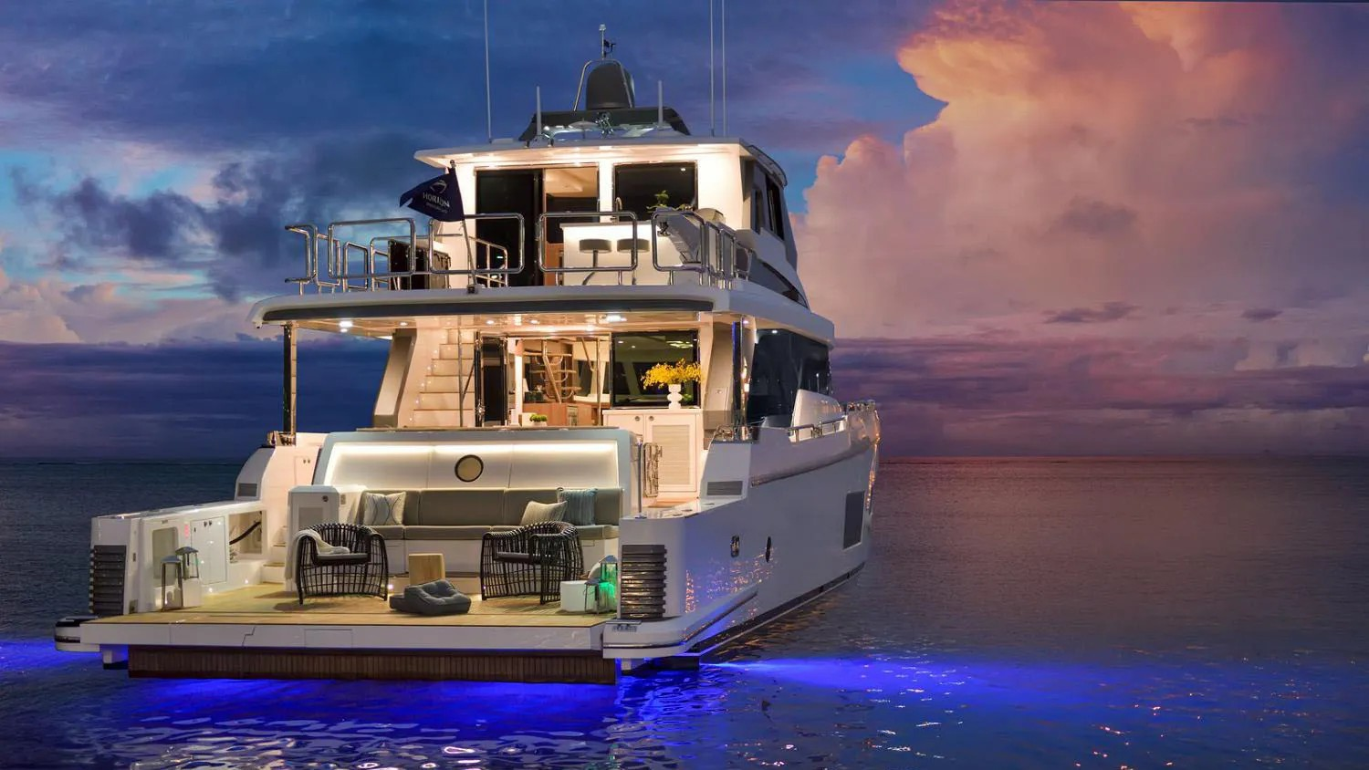 Horizon 24m V77 Cockpit Motor Yacht