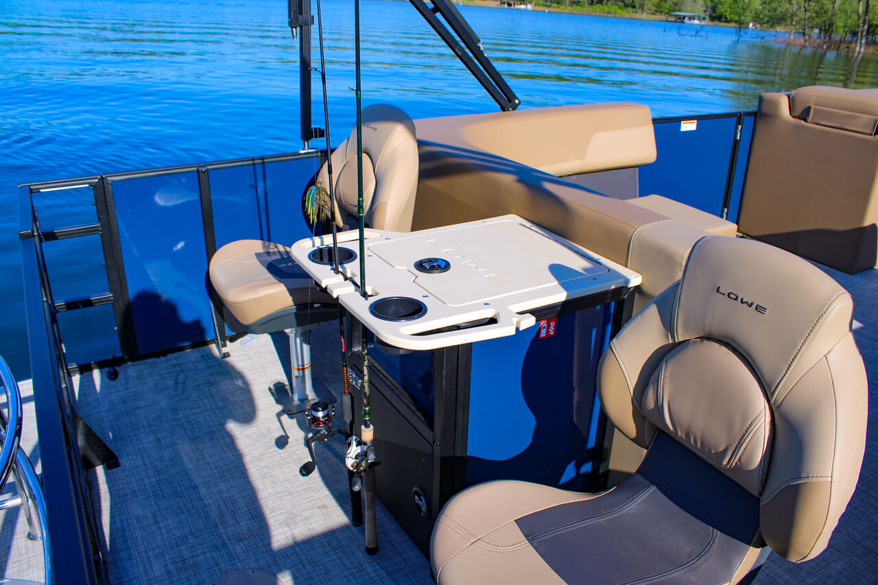Lowe LF 232 fishing seats