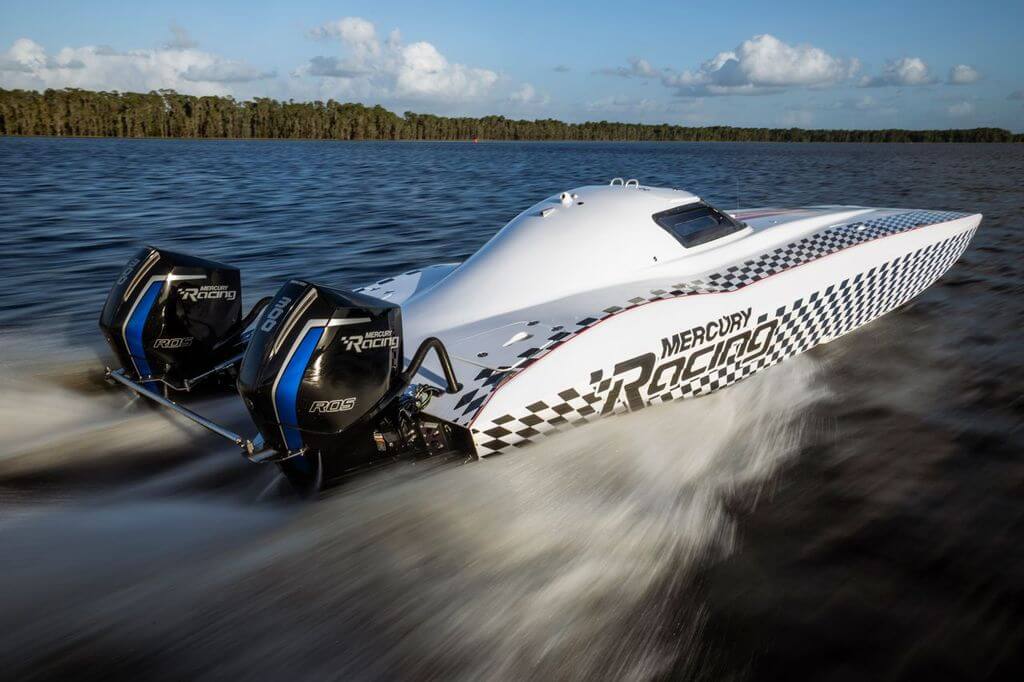 mercury-racing-300ROS-sidewinder-2025-tom-leigh