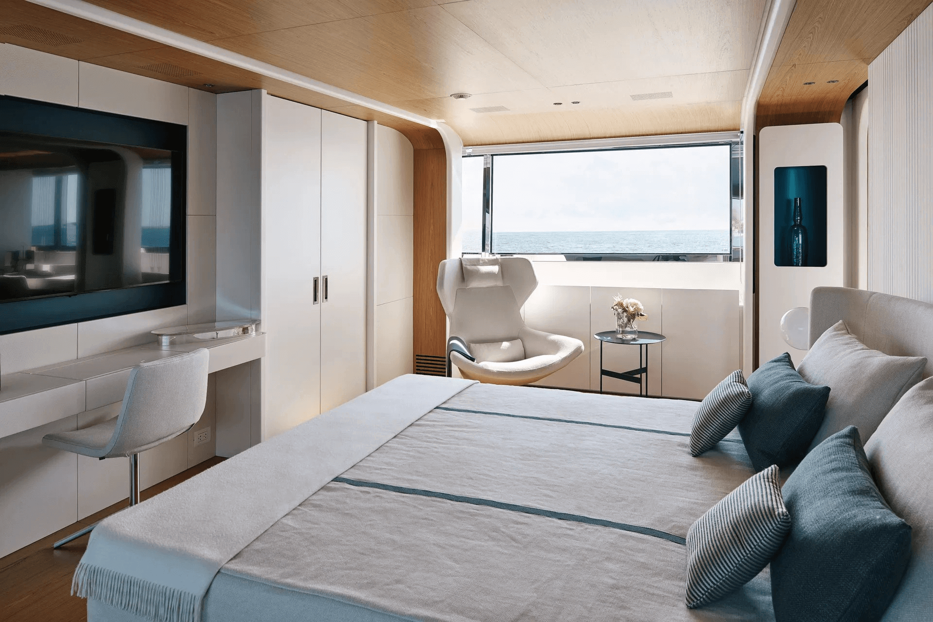 Motopanfilo 37M stateroom