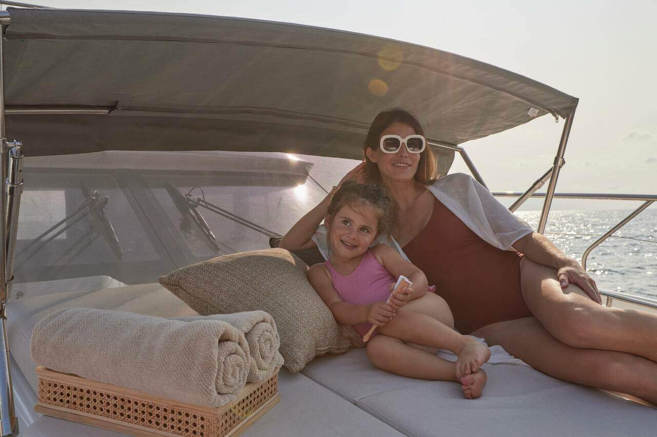 Prestige F4.9 forward bimini and lounge