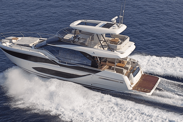 Underway: the Prestige F5.7 flybridge cruiser premiered at Cannes