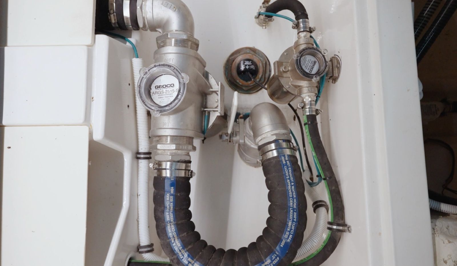 Regal LX43 Groco sea strainer