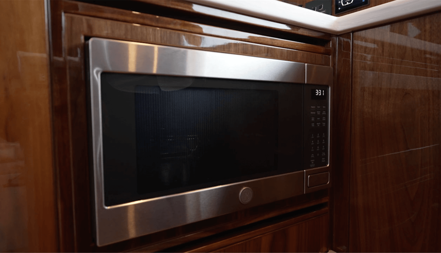 Combination convection oven / microwave