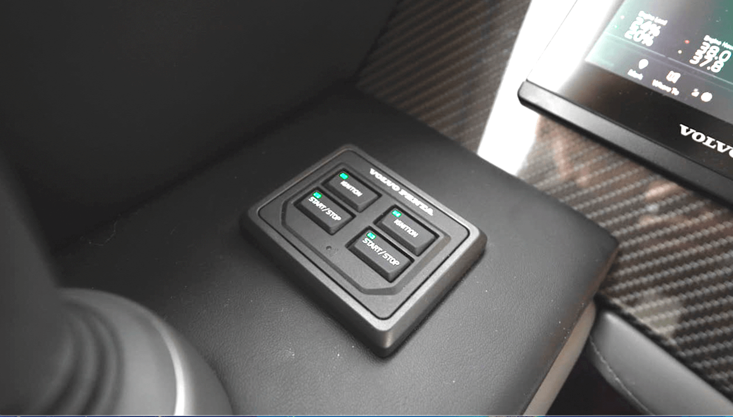 Riviera-4600-Sport-Yacht-Platinum-Edition