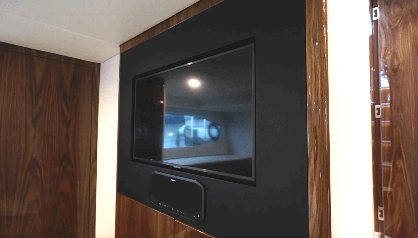 32” Flat screen TV with sound bar 