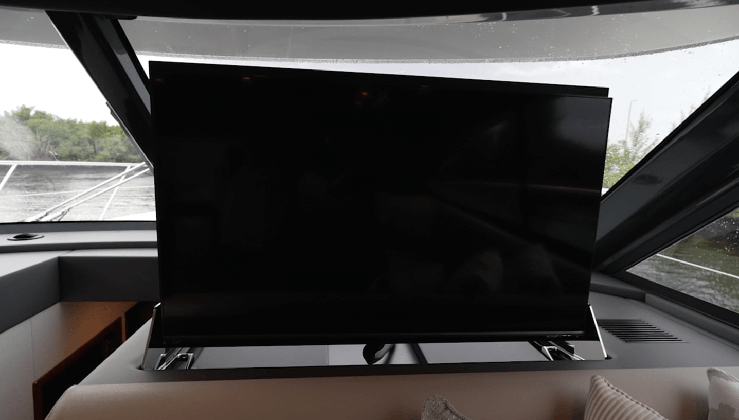 Pop-up flatscreen TV