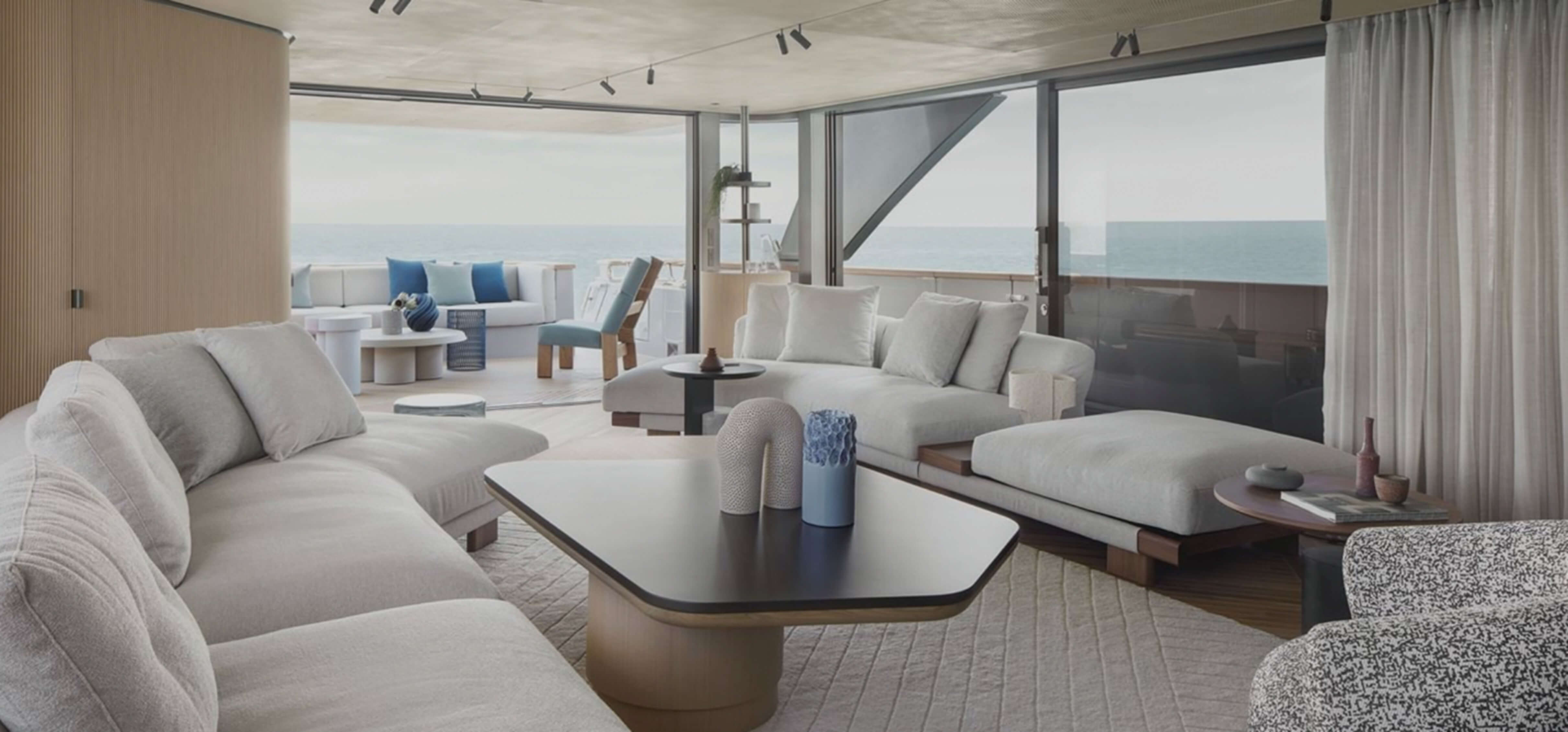 Sanlorenzo SD90 living space