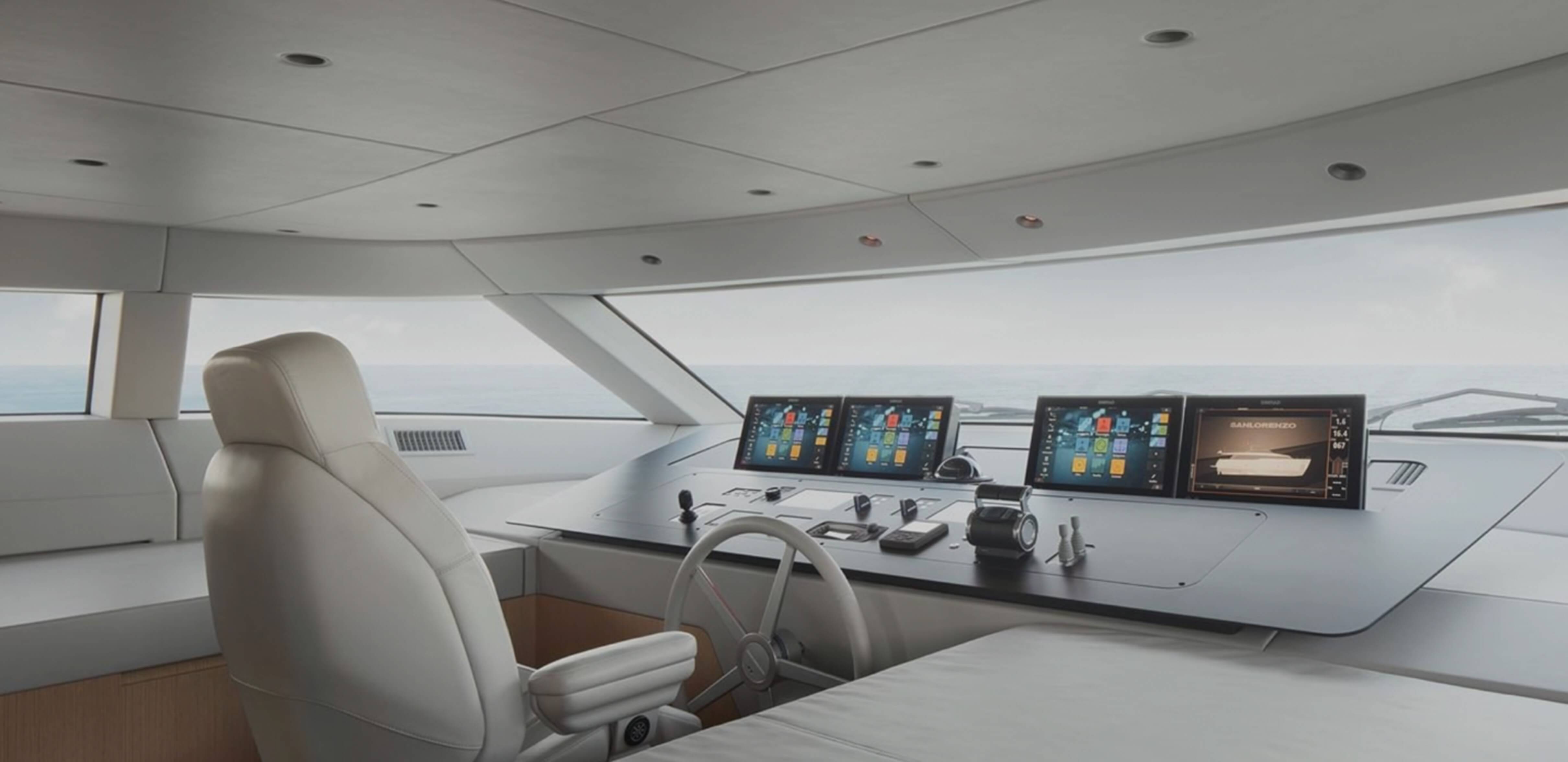 Sanlorenzo SD90 raised pilothouse with four screens