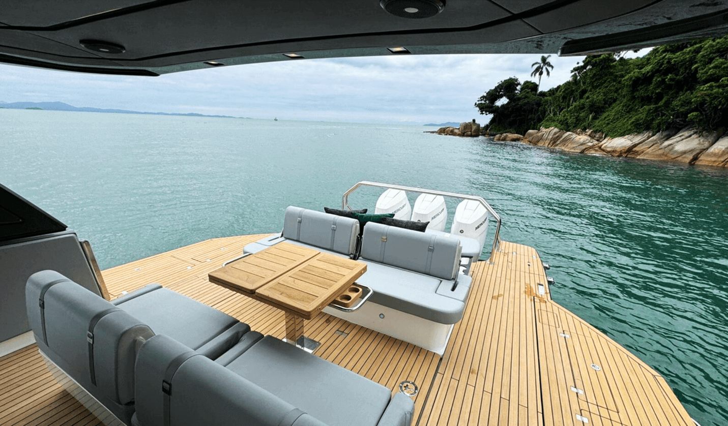 Schaefer V44 balconies deployed