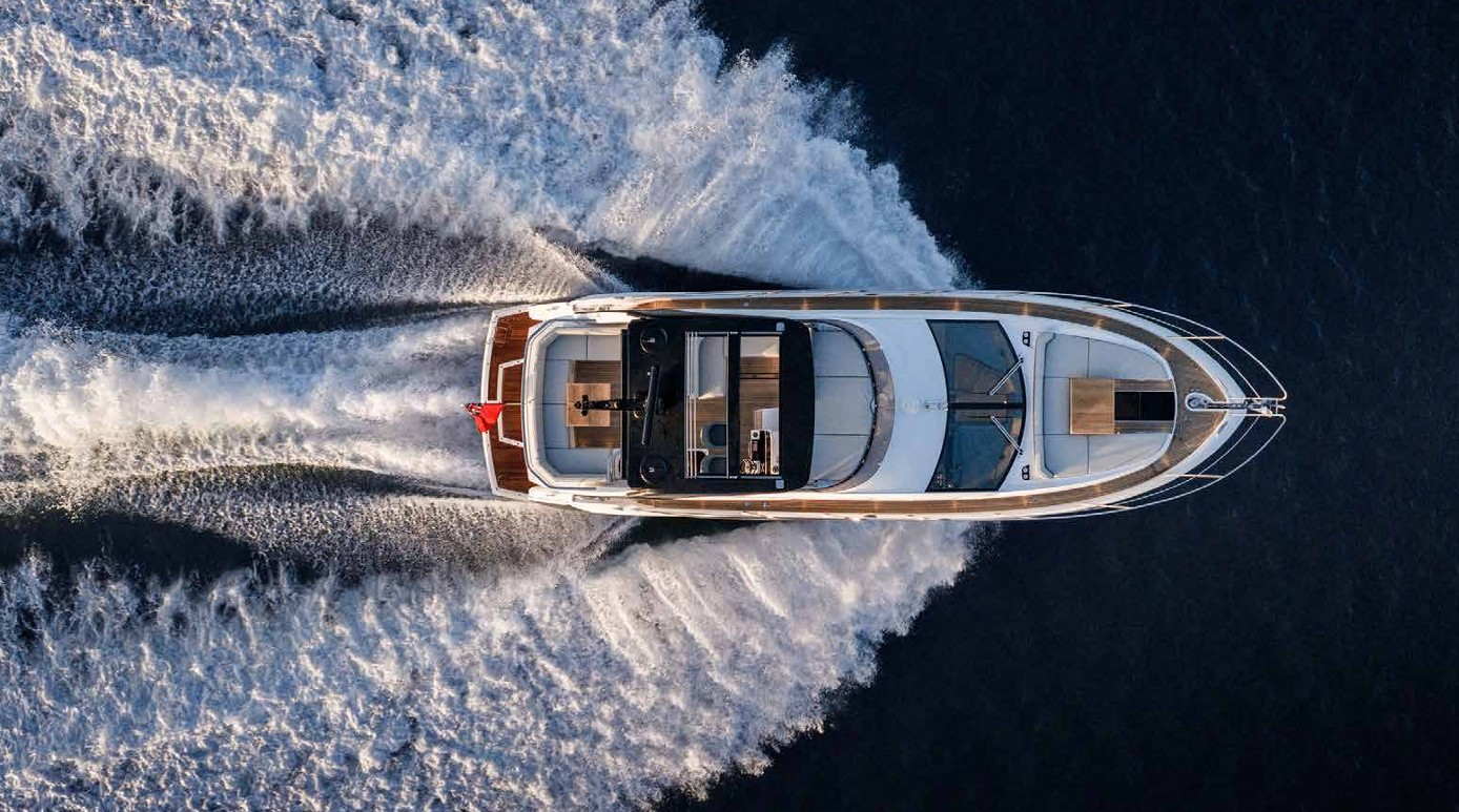 Sunseeker Manhattan 56 overhead view