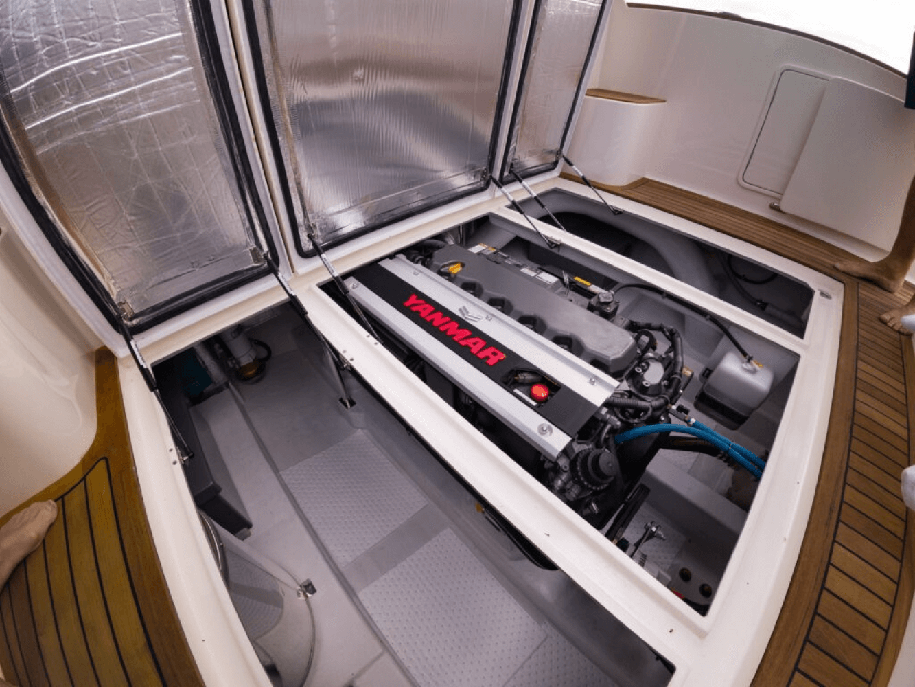 Superior 1200 Sports Sedan Yanmar diesel engine