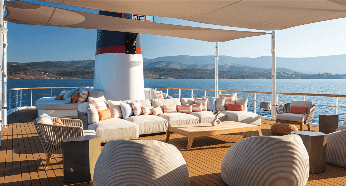 Born Performer - Jester superyacht outdoor seating