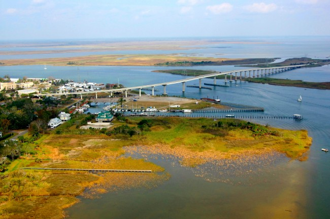 Franklin County in Florida, marina and fishing pier