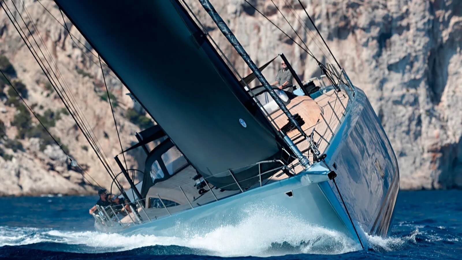 Sailing yacht Wallywind 110