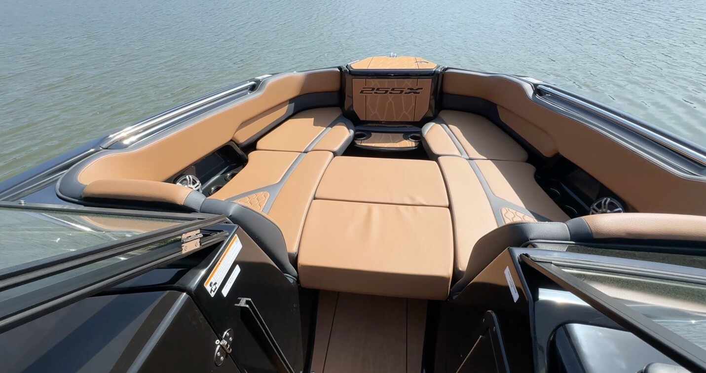 Filler cushions can be added to transform the bow seating space into a large sunpad.