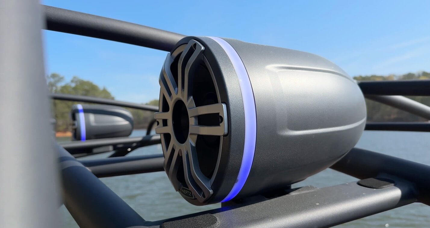 A pair of speakers atop the tower add to the seven others found throughout the 255XD.