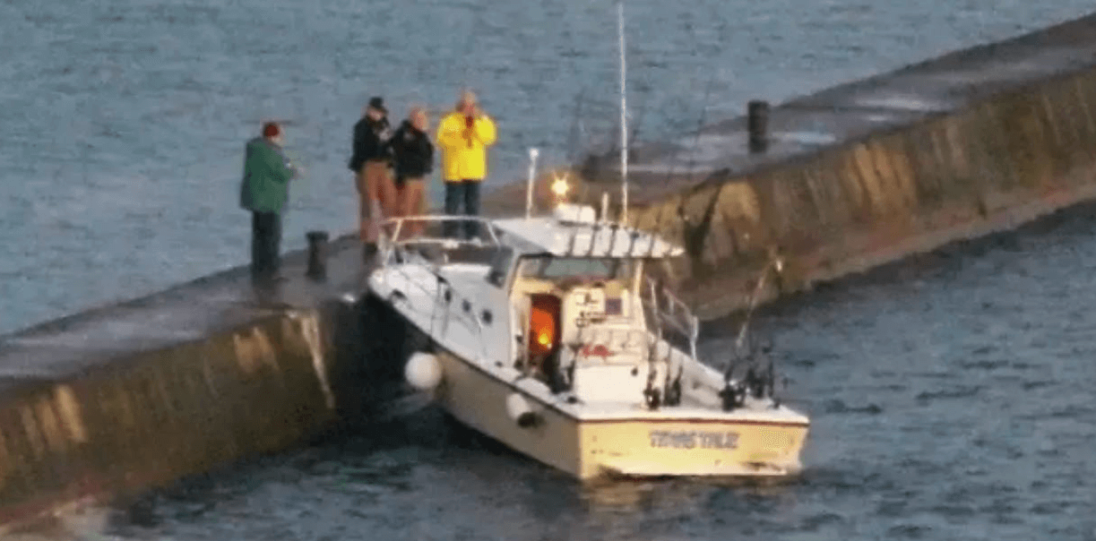 Accidents of the week, Boat Fire, Grounding, USCG, Drowinings, Rescue Efforts