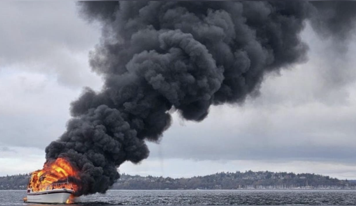Accidents of the week, Boat Fire, Grounding, USCG, Drownings, Rescue Efforts