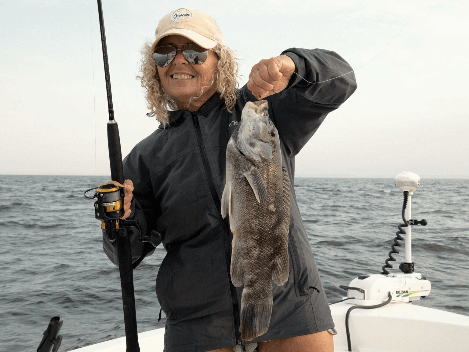 Bottomfishing with a virtual anchoring system