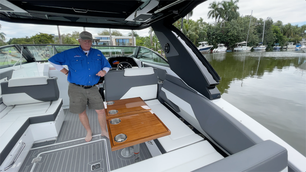 Cruisers Yachts 34 GLS Cockpit Tables