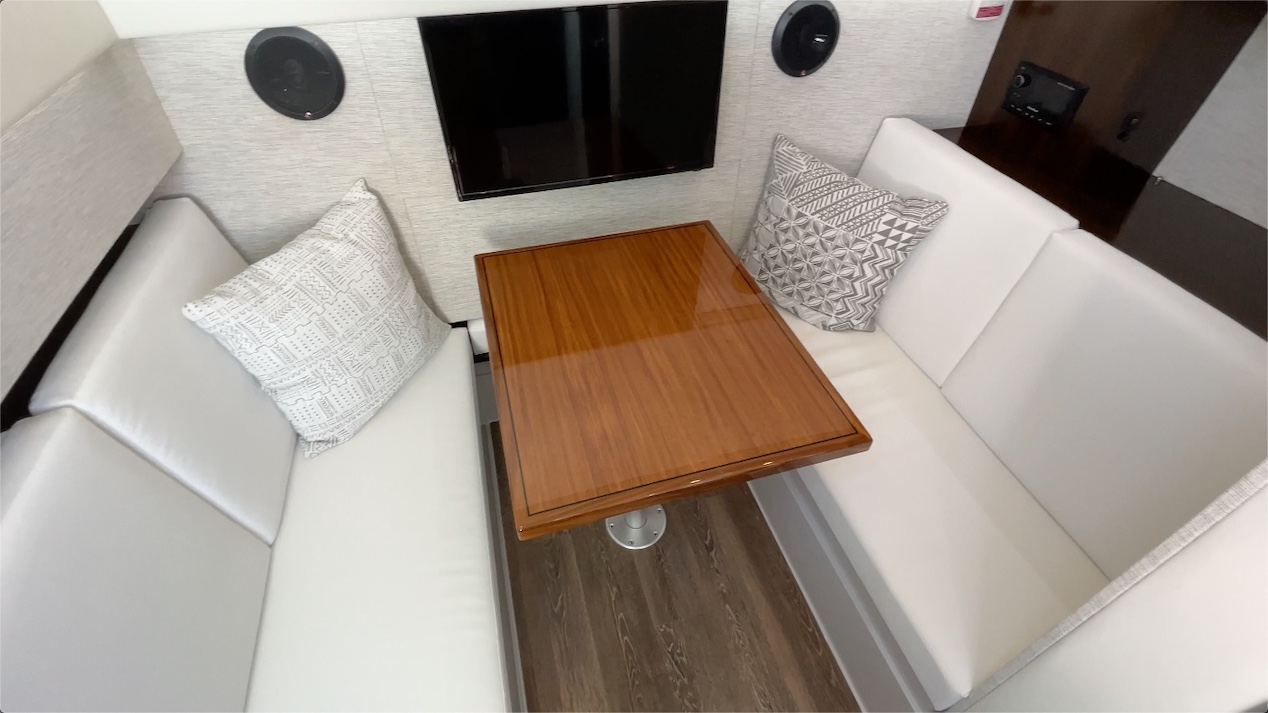 Cruisers Yachts 34 GLS Cabin Table