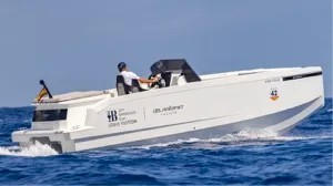 Under 10m LOA: De Antonio Yachts – E23