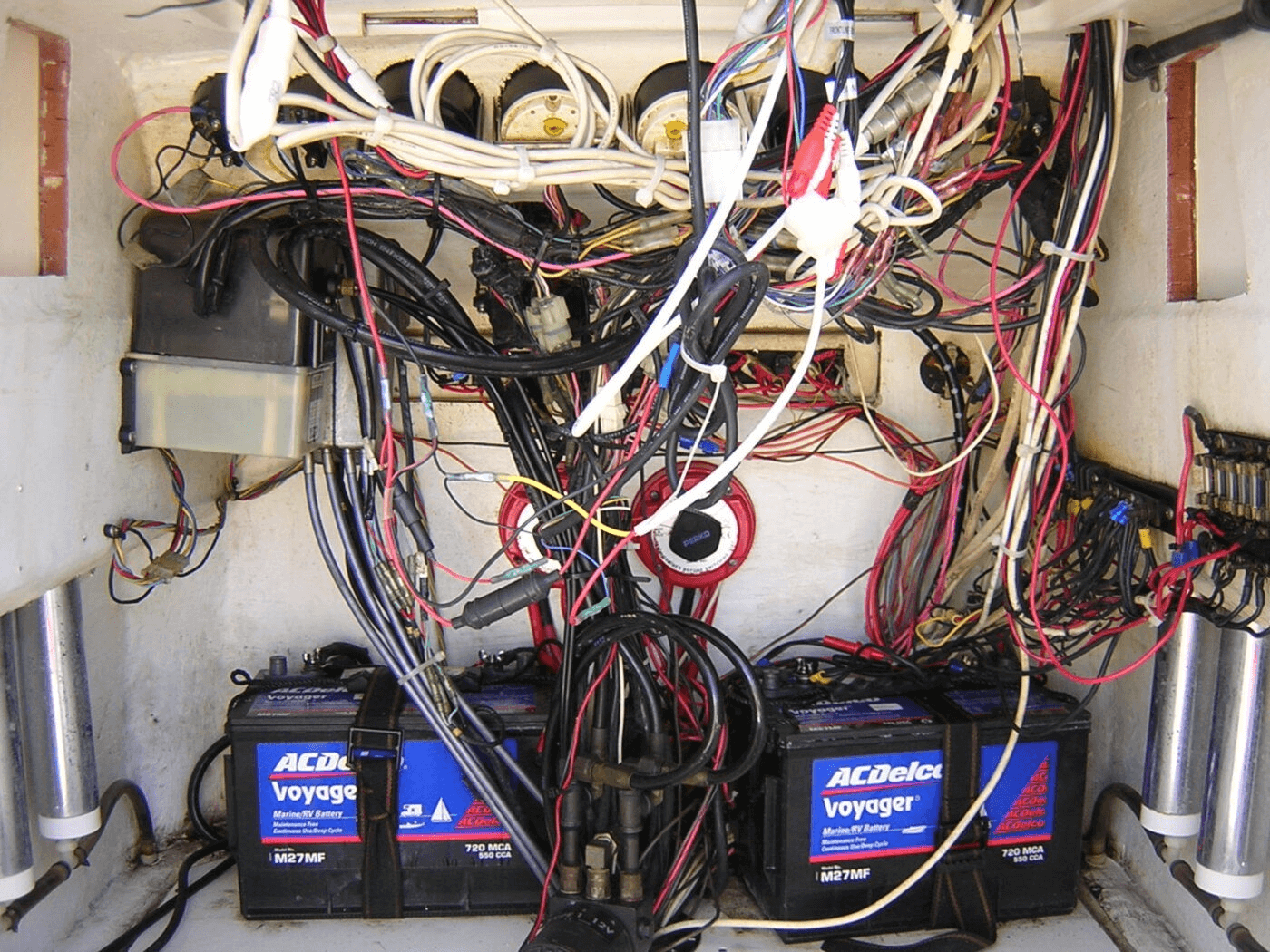 Boat electrical wiring